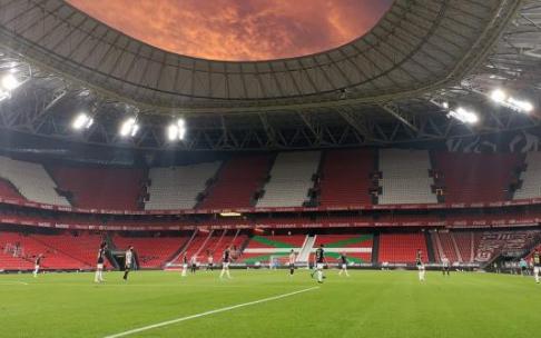 Vista general de San Mamés durante el derbi del pasado sábado entre Athletic y Osasuna.