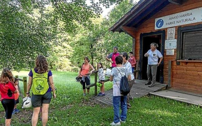 Txangozale talde bat Barrengoloian. Argazkia: Mendi Urruzuno