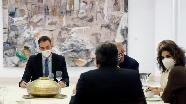 Sánchez y los sindicatos escenifican el acuerdo sobre el MEI