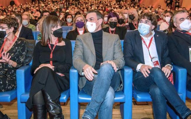 Pedro Sánchez, Eneko Andueza e Idoia Mendia. Pedro Sánchez, Eneko Andueza e Idoia Mendia.