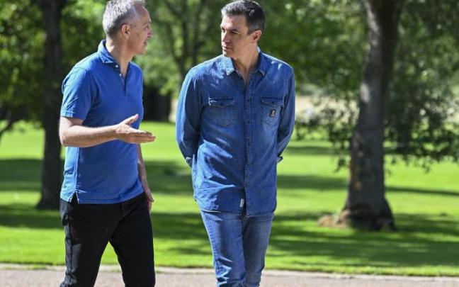 Pedro Sánchez, con el secretario general de la OTAN, Jens Stoltenberg.