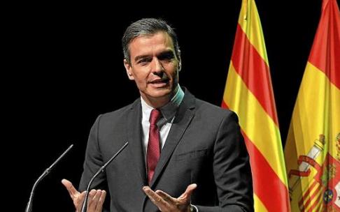 Pedro Sánchez, ayer durante su intervención en el Teatre del Liceu, en Barcelona, en la conferencia ‘Reencuentro, un proyecto de futuro para toda España’.