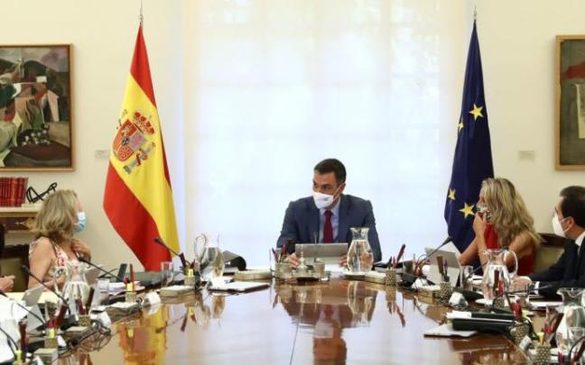 Pedro Sánchez ha presidido hoy el primer Consejo de Ministros tras el parón veraniego. Pedro Sánchez ha presidido hoy el primer Consejo de Ministros tras el parón veraniego.