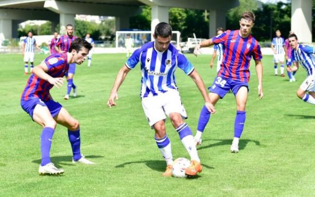 Un partido entre el Sanse y el Eibar, este verano.