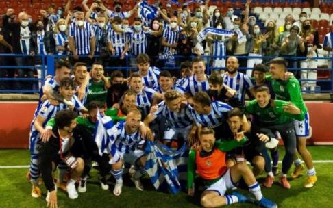 Los jugadores del Sanse celebran la victoria ante el Andorra.