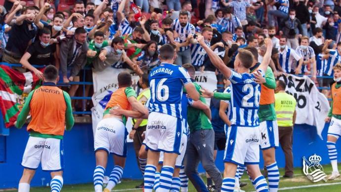 Los jugadores del Sanse celebran un gol en el Francisco de la Hera.