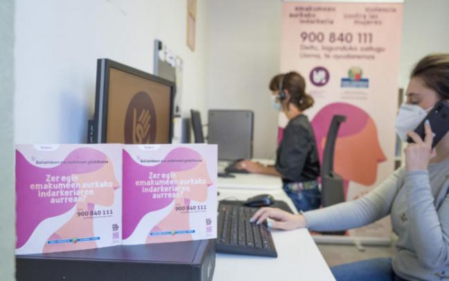 La campaña del Gobierno vasco por el 8 de marzo se centra en la dictadura por el llamado culto al cuerpo