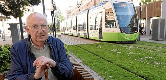 José Ángel Cuerda, alcalde de Vitoria-Gasteiz desde 1979 hasta 1999.