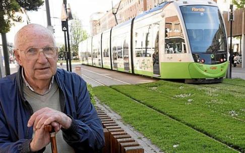 José Ángel Cuerda, alcalde de Vitoria-Gasteiz desde 1979 hasta 1999.