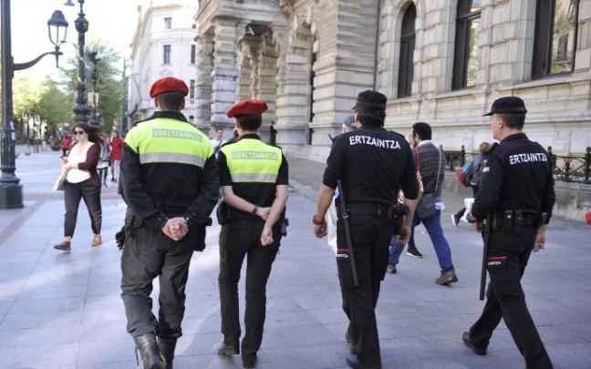 La coordinación de la Ertzaintza y Policía Municipal es un factor clave para la prevención de los delitos La coordinación de la Ertzaintza y Policía Municipal es un factor clave para la prevención de los delitos