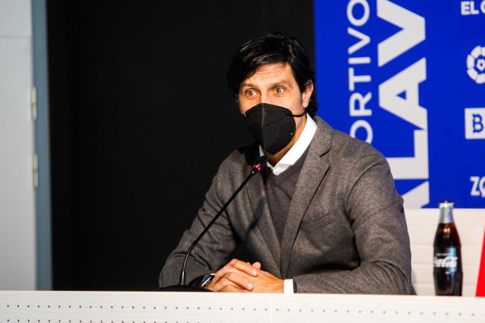 Sergio Fernández, en la presentación de Mendilibar.