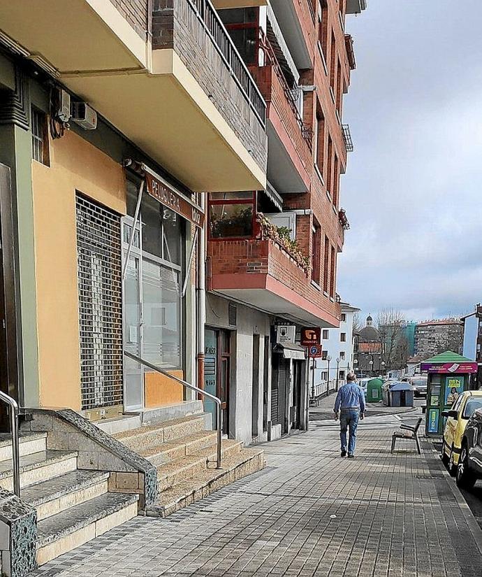 La calle Anaka, donde se ubica la oficina bancaria.