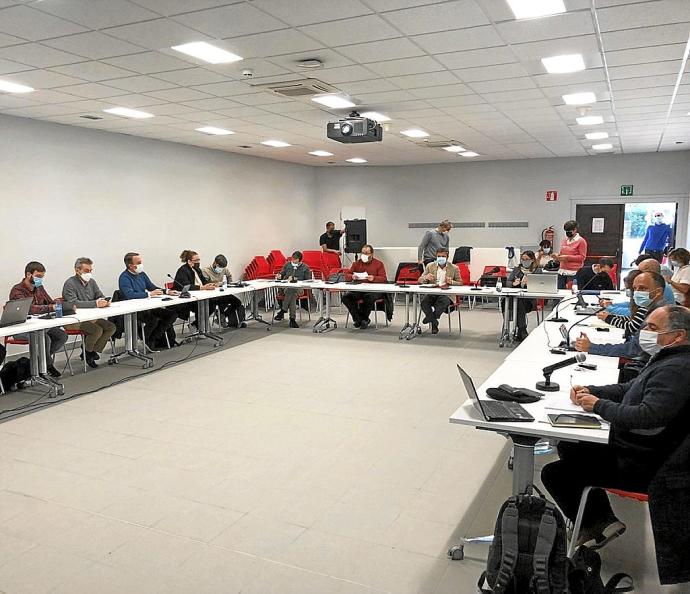 Imagen de la Asamblea de la Mancomunidad celebrada ayer. Foto: N.G.