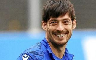 David Silva esboza una amplia sonrisa ayer por la mañana. Foto: R.S.