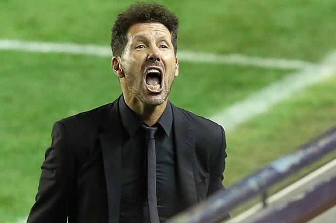 Simeone, celebrando un gol en El Sadar.