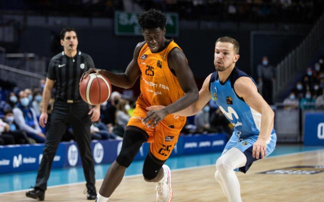 Sidy Cissoko está realizando una notable temporada en el Juaristi ISB de LEB Oro Sidy Cissoko está realizando una notable temporada en el Juaristi ISB de LEB Oro