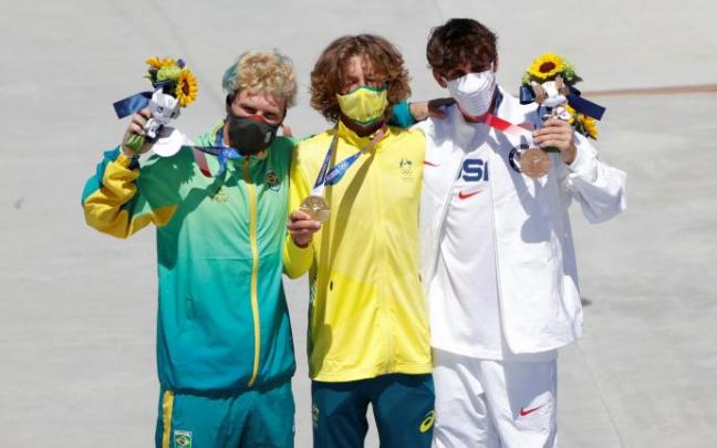 Pedro Barros (Plata), Keegan Palmer (Oro) y Cory Juneau (Bronce), posan con sus medallas. Pedro Barros (Plata), Keegan Palmer (Oro) y Cory Juneau (Bronce), posan con sus medallas.