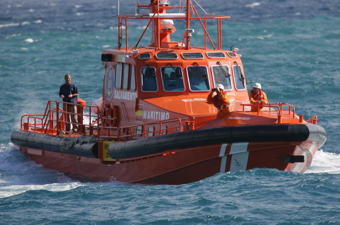 Imagen de archivo de un barco de Salvamento Maritimo
