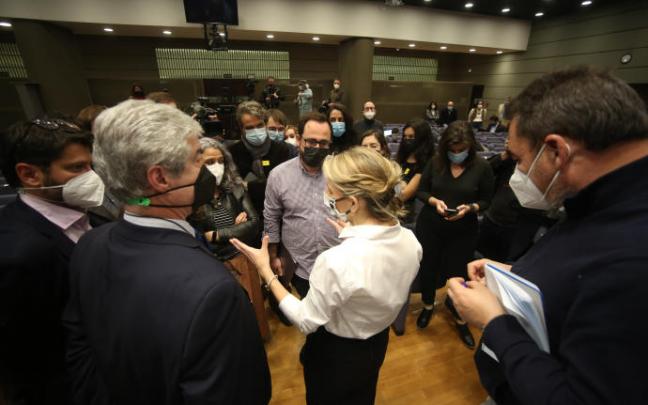 La vicepresidenta y ministra de Trabajo explica su propuesta sobre la subida del SMI.