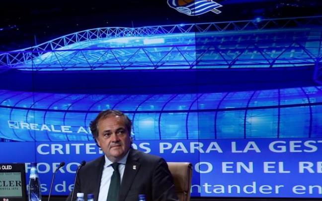 Aperribay, durante la comparecencia en la que ha explicado cómo se va a gestionar la afluencia de socios a Anoeta Aperribay, durante la comparecencia en la que ha explicado cómo se va a gestionar la afluencia de socios a Anoeta
