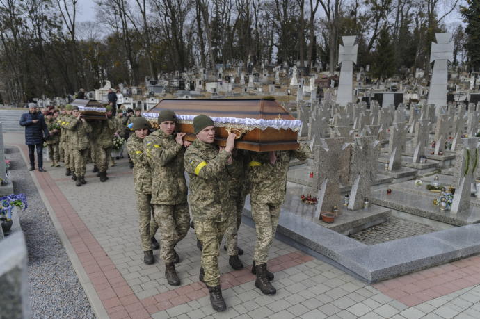 Funeral de soldados ucranianos.