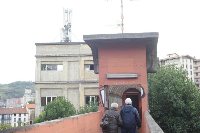 Acceso al ascensor desde Solokoetxe