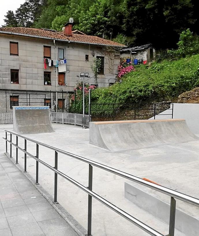 El skate park que se ha habilitado en la antigua zona de la 'U'.