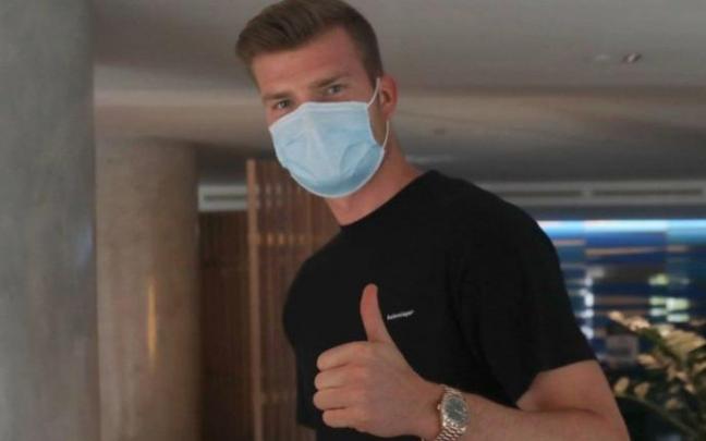 Sorloth ya es jugador de la Real Sociedad