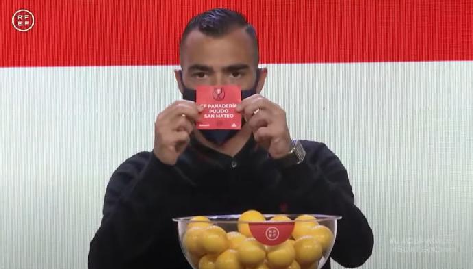 Una imagen del sorteo de la primera ronda de la Copa.