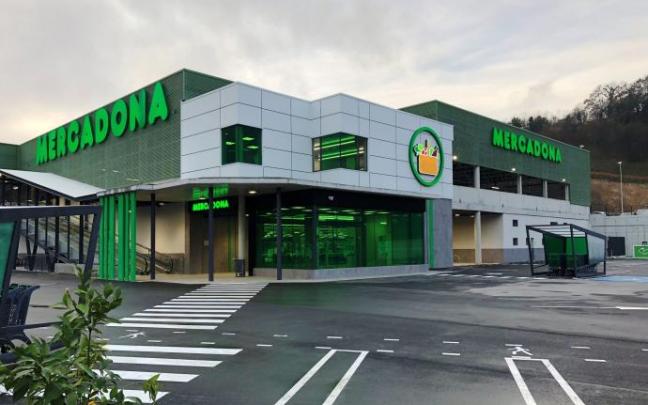 Fachada del supermercado Mercadona de Elgoibar. Fachada del supermercado Mercadona de Elgoibar.