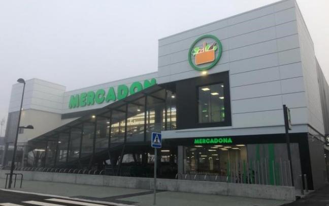 Exterior del nuevo establecimiento de Mercadona en Lazkao.