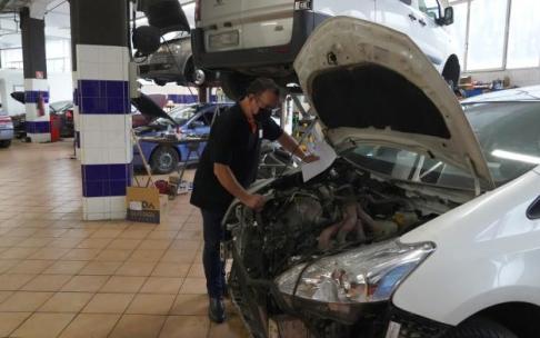 En Bizkaia hay entre 600 u 800 talleres legales que cumplen con todos los requisitos.