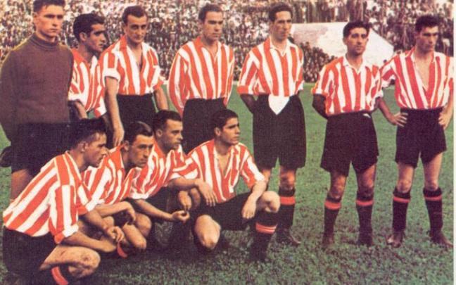 Formación del Athletic, campeón de Copa en 1943 tras vencer al Real Madrid en el Metropolitano: Lezama, Elices, Ortiz, Zarra, Oceja, Urra yNando (de pie); Panizo, Ortuzar, Mieza y Gainza (agachados) Formación del Athletic, campeón de Copa en 1943 tras vencer al Real Madrid en el Metropolitano: Lezama, Elices, Ortiz, Zarra, Oceja, Urra yNando (de pie); Panizo, Ortuzar, Mieza y Gainza (agachados)