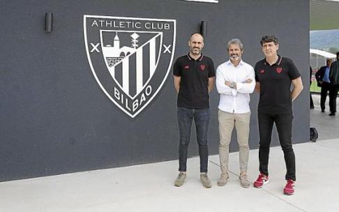 Andoni Ayarza, Rafa Alkorta y Andoni Bombín, máximos responsables de Lezama, en el acto del pasado día 6. Foto: José Mari Martínez Andoni Ayarza, Rafa Alkorta y Andoni Bombín, máximos responsables de Lezama, en el acto del pasado día 6. Foto: José Mari Martínez