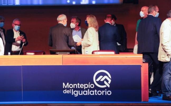 El círculo de confianza de Astigarraga y la propia presidenta de IMQ, en la junta del Montepío. El círculo de confianza de Astigarraga y la propia presidenta de IMQ, en la junta del Montepío.