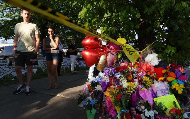 El autor de la masacre en Búfalo dejó dicho en un "manifiesto" que creía en esta conspiración racista. El autor de la masacre en Búfalo dejó dicho en un "manifiesto" que creía en esta conspiración racista.