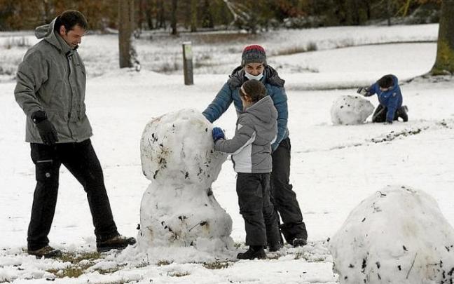 El territorio alavés deja atrás la alerta naranja por nieve sin incidencias graves