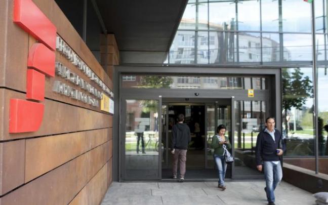 Sede de la Tesorería de la Seguridad Social de Gasteiz. Sede de la Tesorería de la Seguridad Social de Gasteiz.