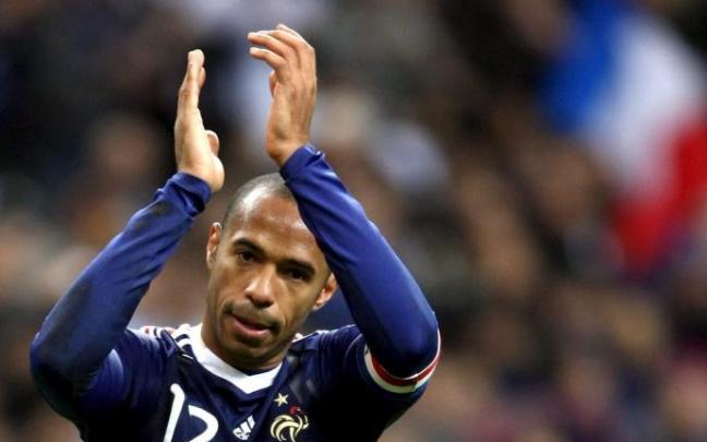 Thierry Henry, tras un partido con la selección francesa.