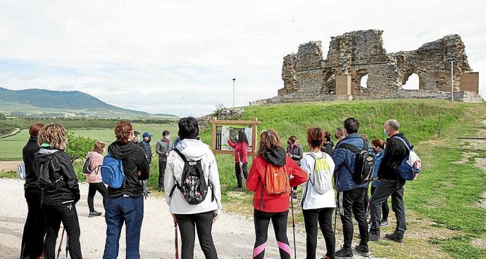 Tiebas estrena una ruta de 35 kilómetros para practicar 'Nordic Walking'