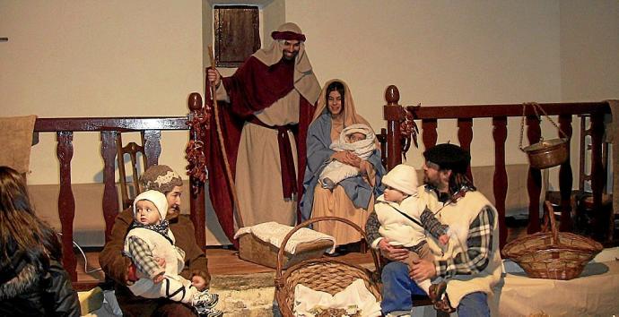 Imagen de la recreación del nacimiento en el belén viviente de Víllodas que se celebró este sábado.