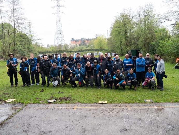 Miembros de Diarco, en la última competición que tuvo lugar en el campo de tiro de Illumbe