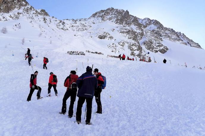 Los servicios de emergencia en el glaciar Rettenbach.