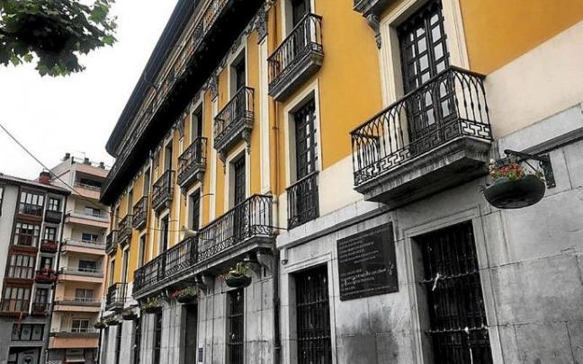 Fachada de la casa de cultura de Tolosa. Foto: M.S.S. Fachada de la casa de cultura de Tolosa. Foto: M.S.S.