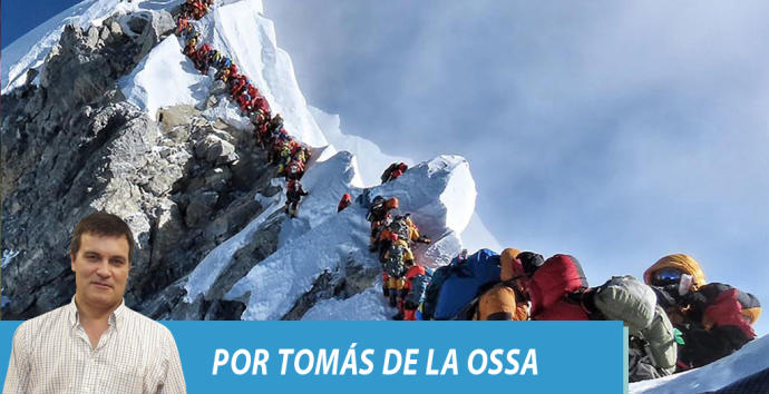 150 personas en la cima