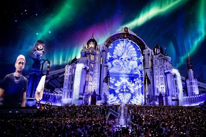 Más de un millón de espectadores vieron el festival Tomorrowland, celebrado de manera virtual en 2020.