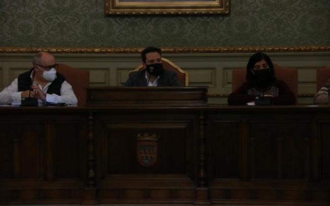 Alejandro Toquero, en el centro, durante el pleno de este lunes Alejandro Toquero, en el centro, durante el pleno de este lunes