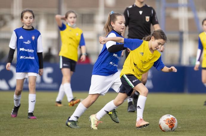 Imagen de un partido de la tercera jornada del Torneo Femenino.