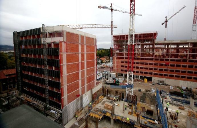 Las primeras torres de Salesianos ya han tocado techo