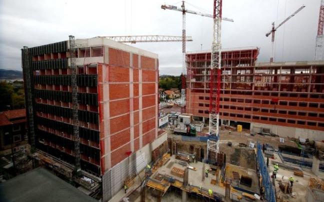 Las primeras torres de Salesianos ya han tocado techo